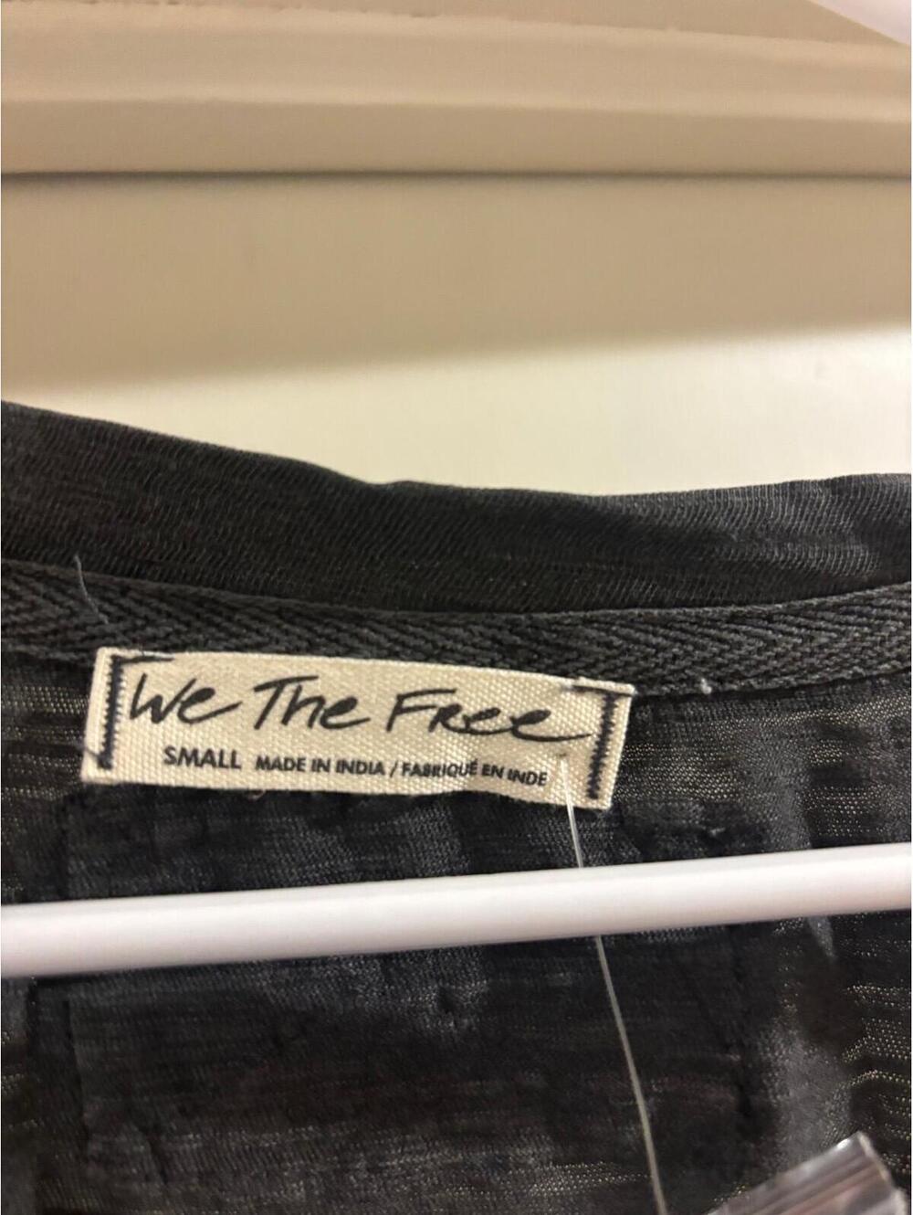 Free People “We The Free” Button Front Tank NWT Small - Picture 4 of 5